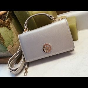 Guess small bag (Best for night out)